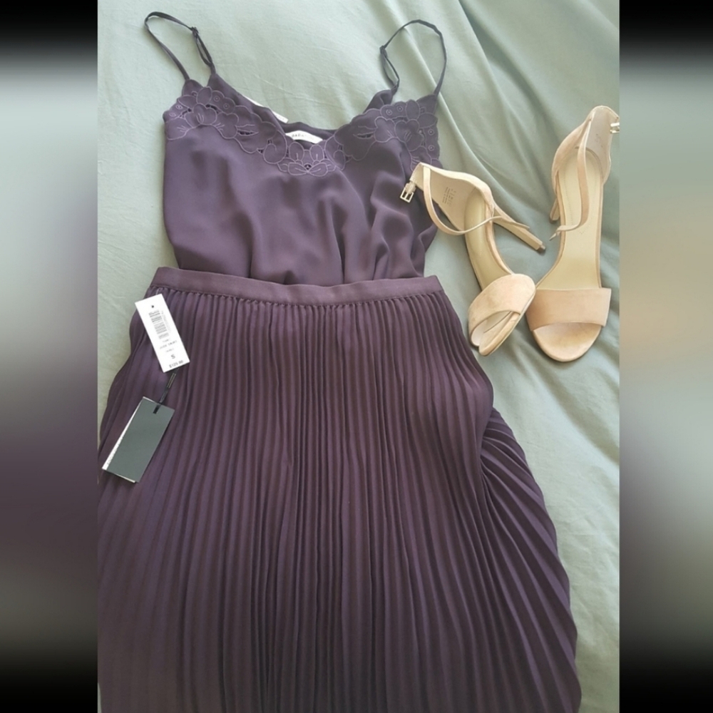 Babaton Limited Edition Everly Camisole w Cutouts